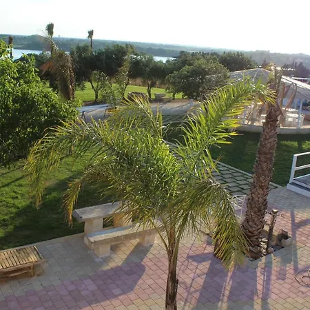 Lake Of Paradise Bed and breakfast *